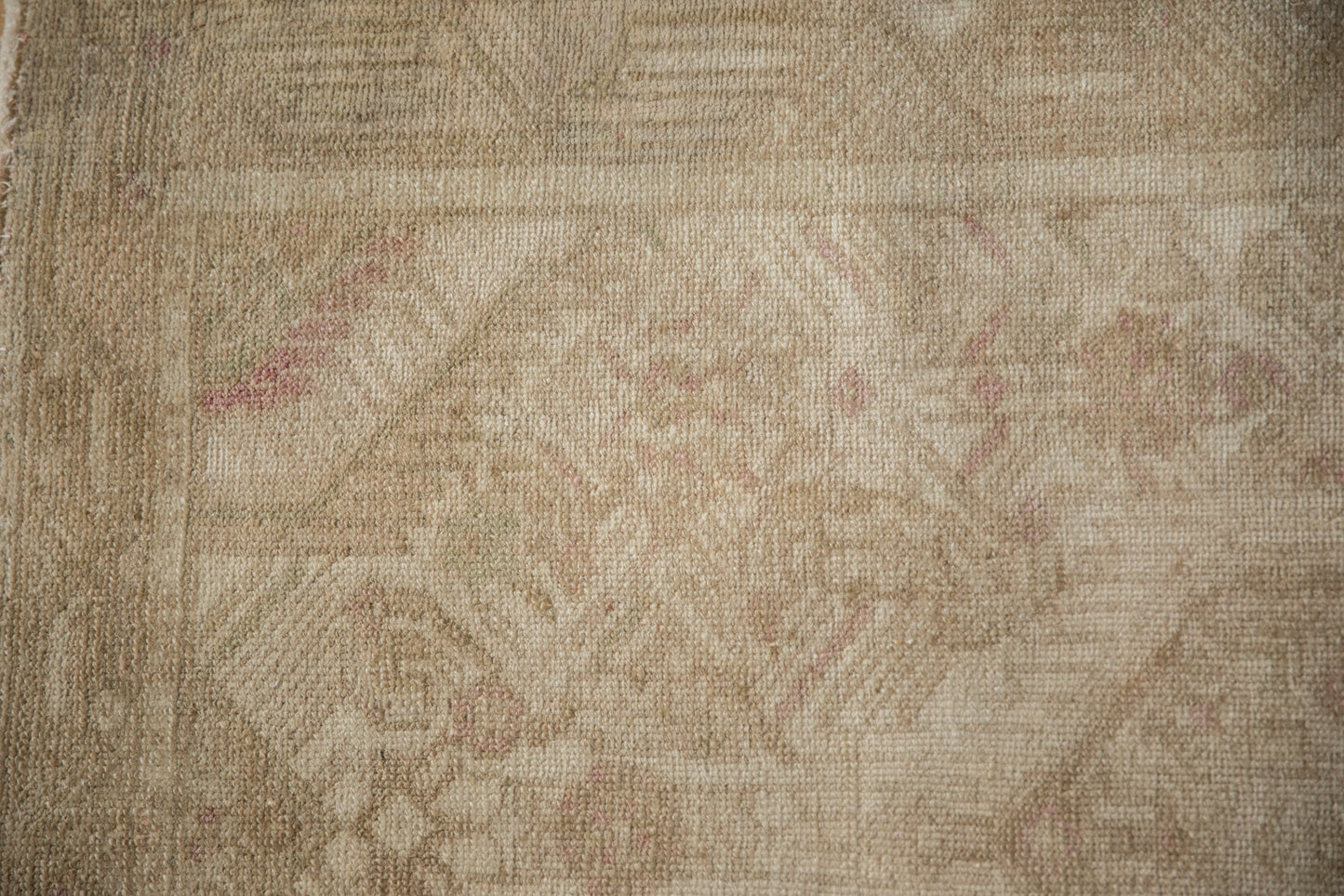 2.5x4 Vintage Distressed Tajabad Rug