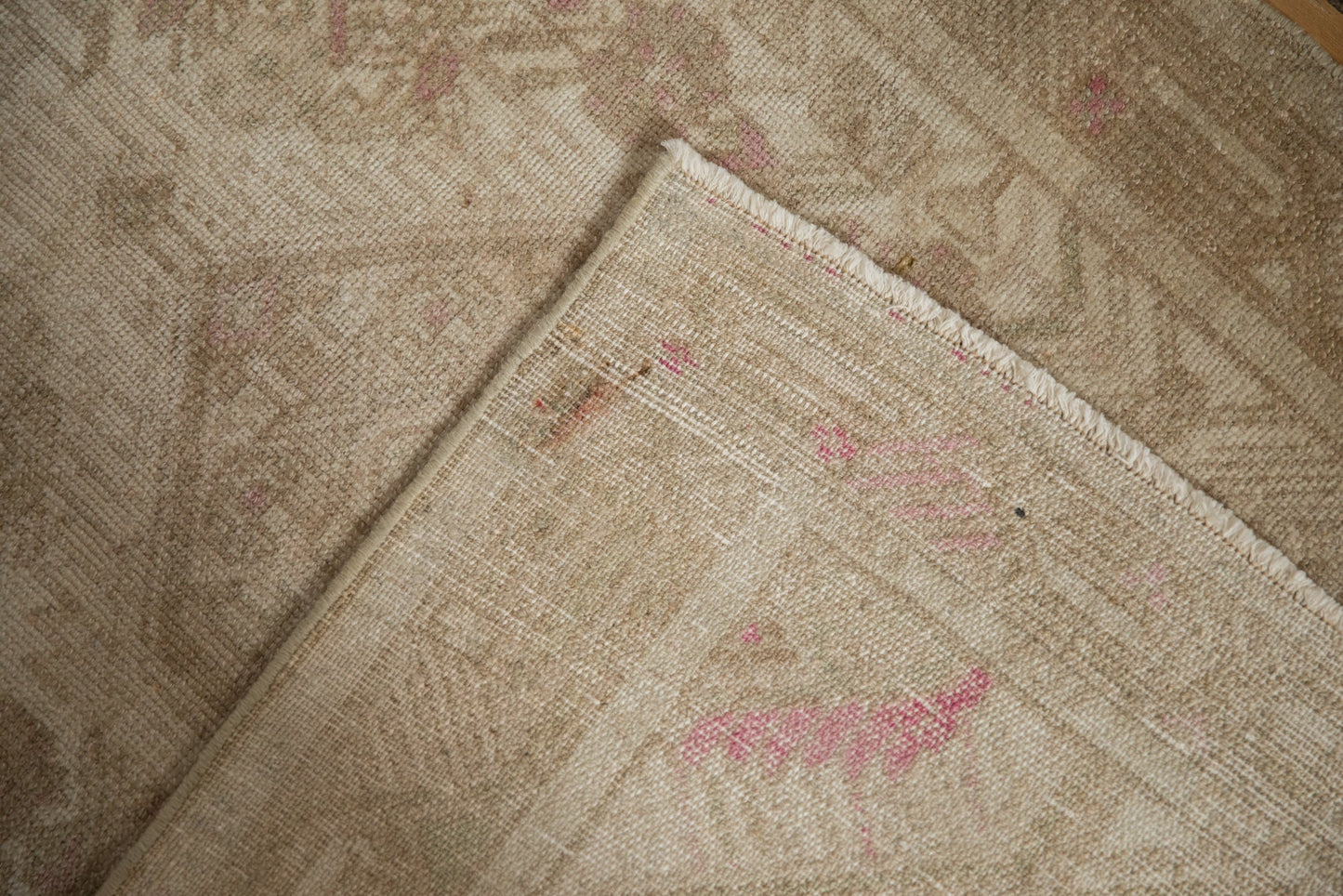 2.5x4 Vintage Distressed Tajabad Rug