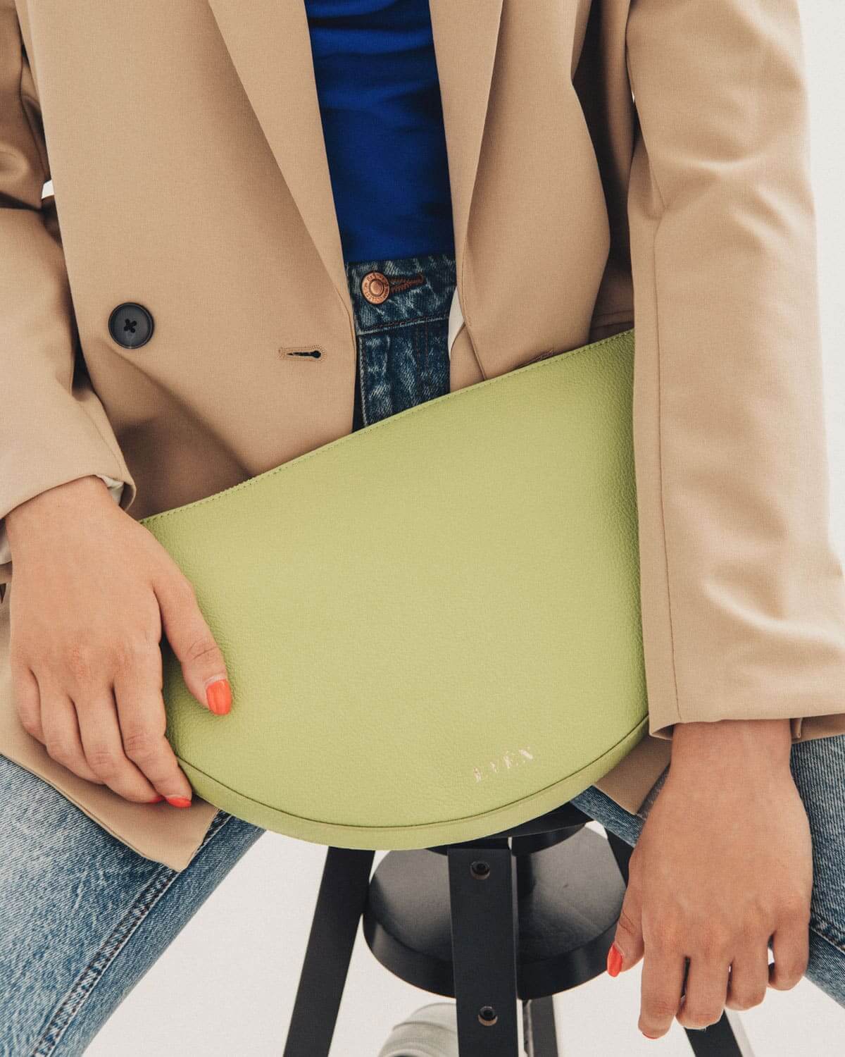 LEYZA Clutch - Light Green