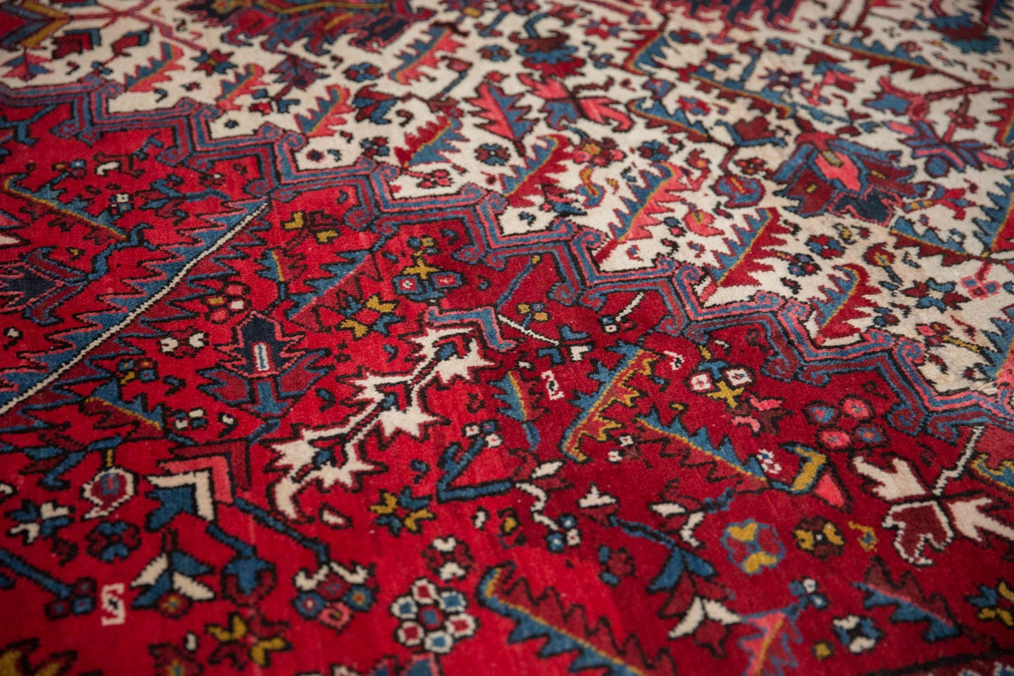 11.5x21.5 Vintage Mehrivan Carpet