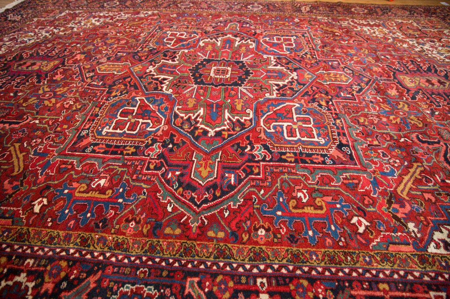 10.5x14.5 Vintage Heriz Carpet