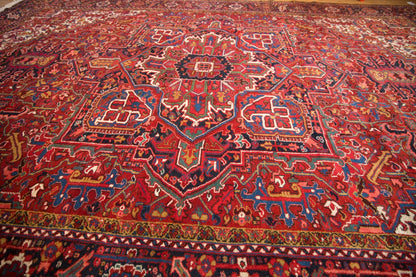 10.5x14.5 Vintage Heriz Carpet