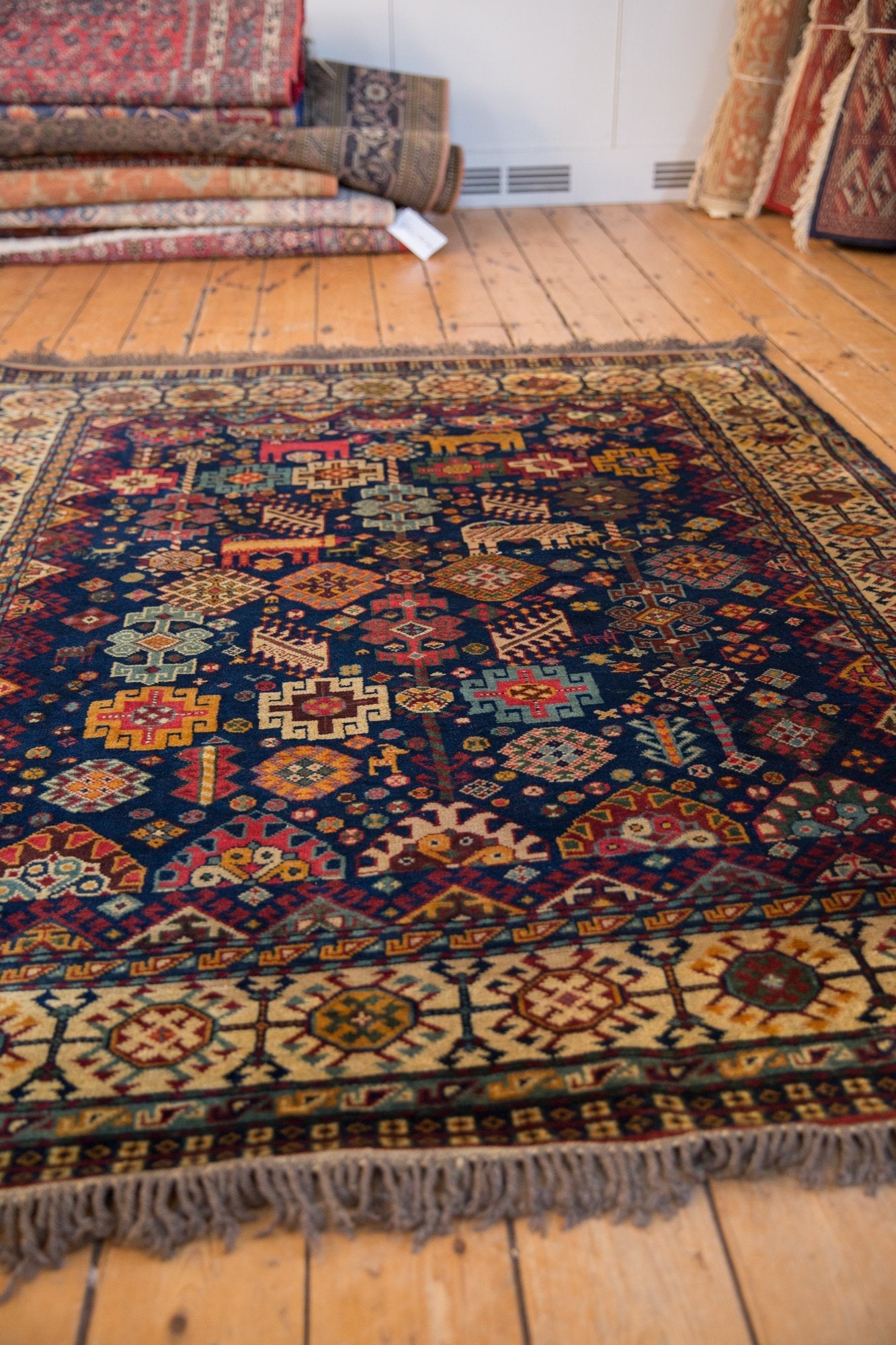 5.5x6.5 Vintage Indian Shiraz Design Carpet