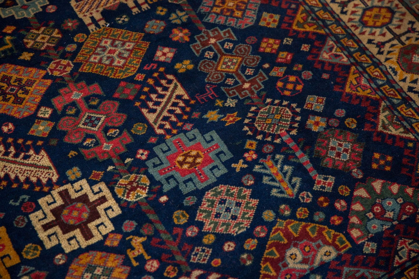 5.5x6.5 Vintage Indian Shiraz Design Carpet