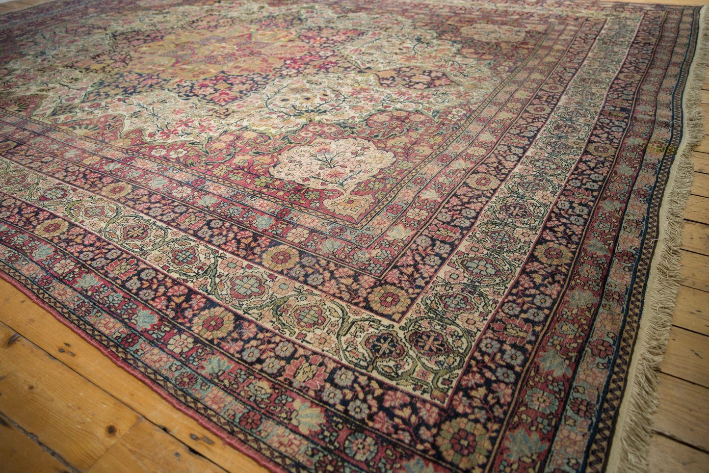 11x15 Antique Kermanshah Carpet