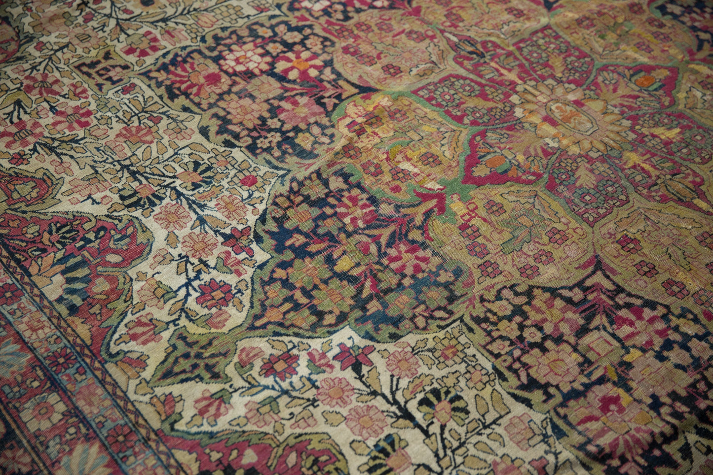 11x15 Antique Kermanshah Carpet