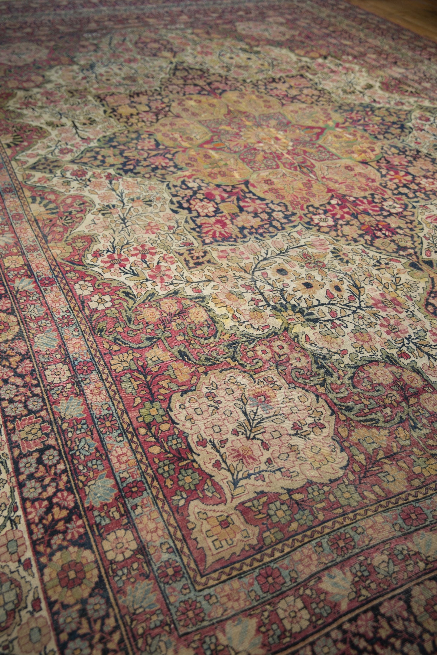 11x15 Antique Kermanshah Carpet