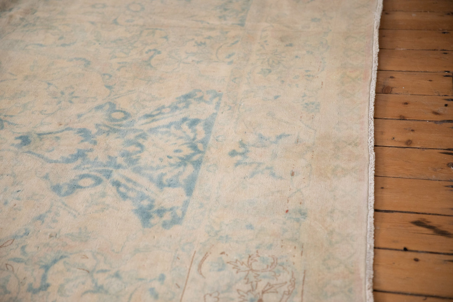 10x14 Vintage Distressed Bulgarian Polonaise Design Carpet