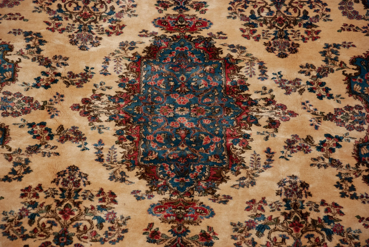9x20 Vintage Kerman Carpet