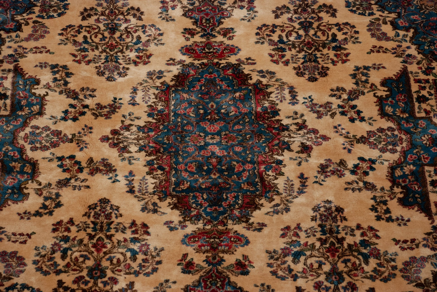 9x20 Vintage Kerman Carpet