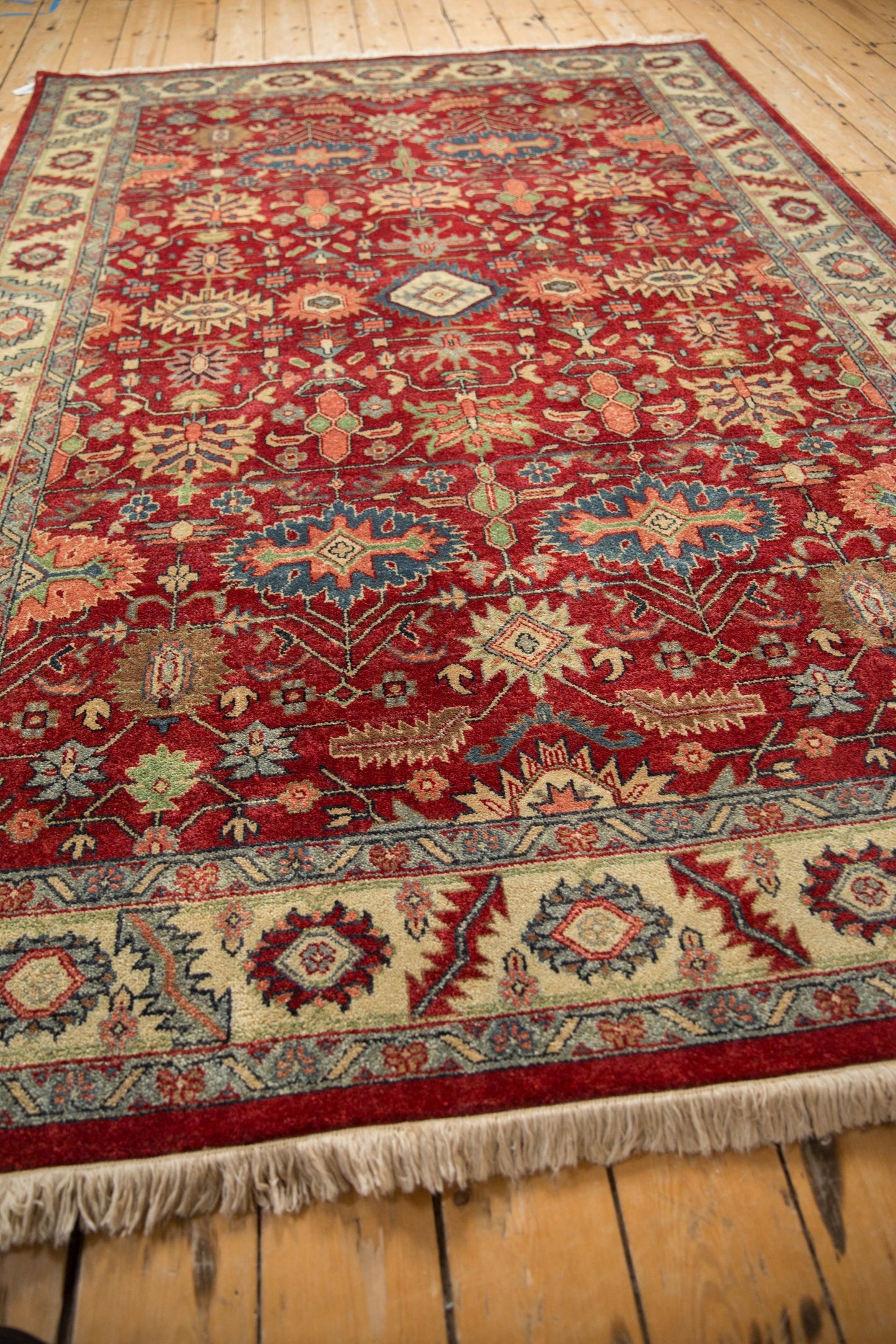 6x9 Vintage Indian Heriz Design Carpet