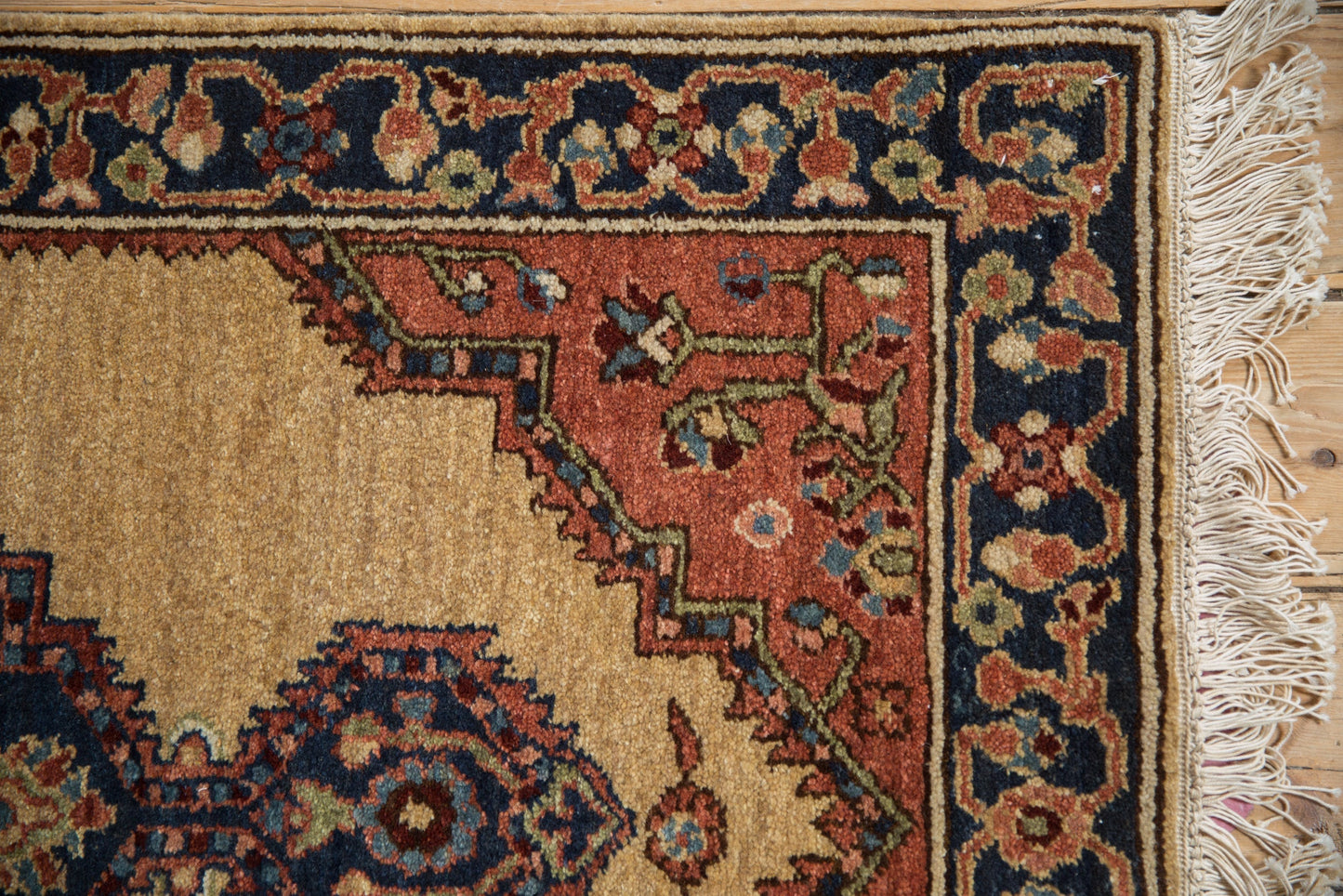 2.5x4 Vintage Armenian Serab Design Rug