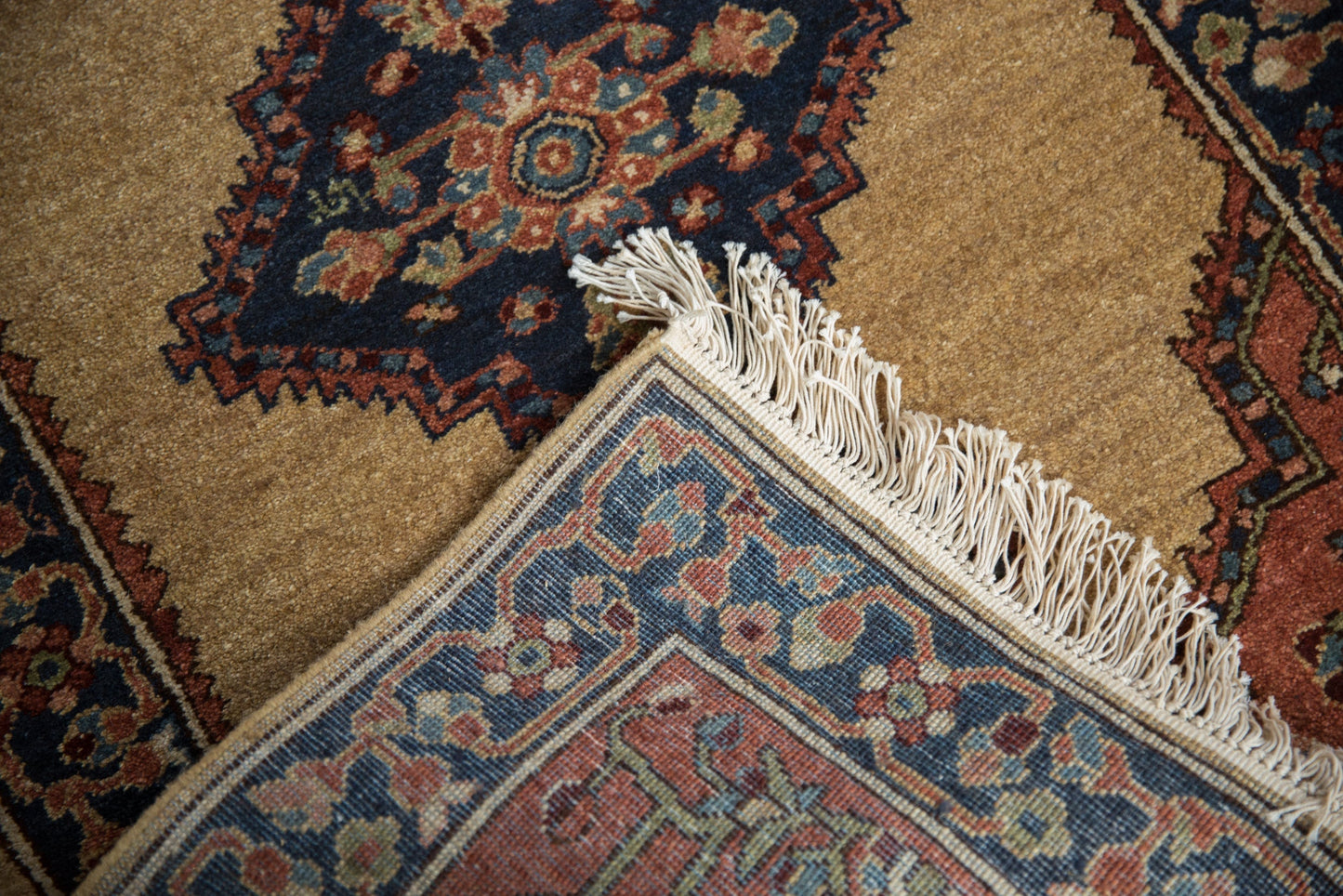 2.5x4 Vintage Armenian Serab Design Rug