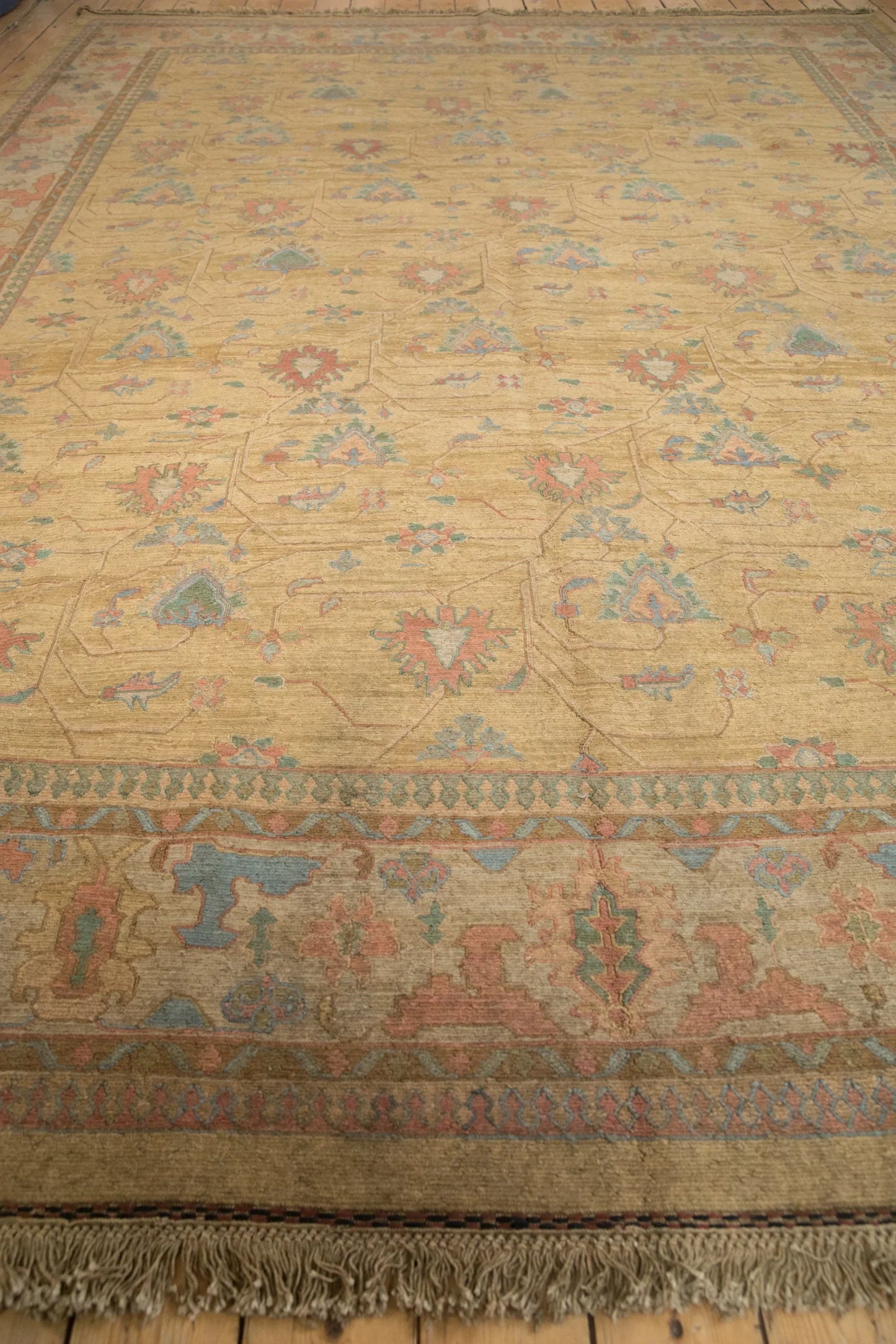 10x13.5 Vintage Tea Washed Indian Soumac Design Carpet