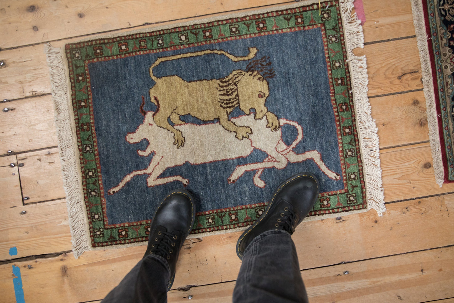 2x2.5 Vintage Pictorial Armenian Hunting Scene Design Square Rug Mat