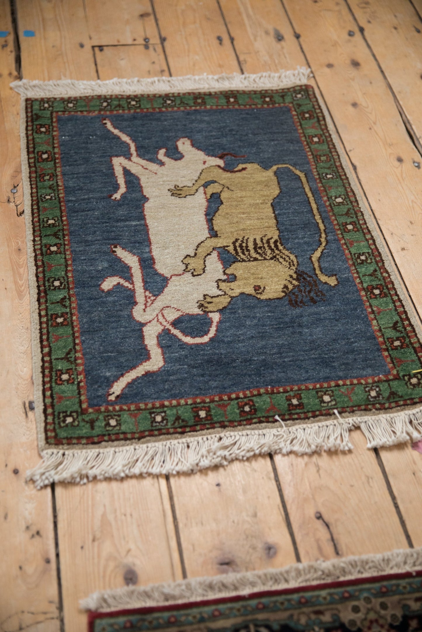 2x2.5 Vintage Pictorial Armenian Hunting Scene Design Square Rug Mat