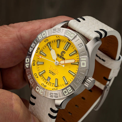Dream Diver 2025 - Solar Shock Yellow