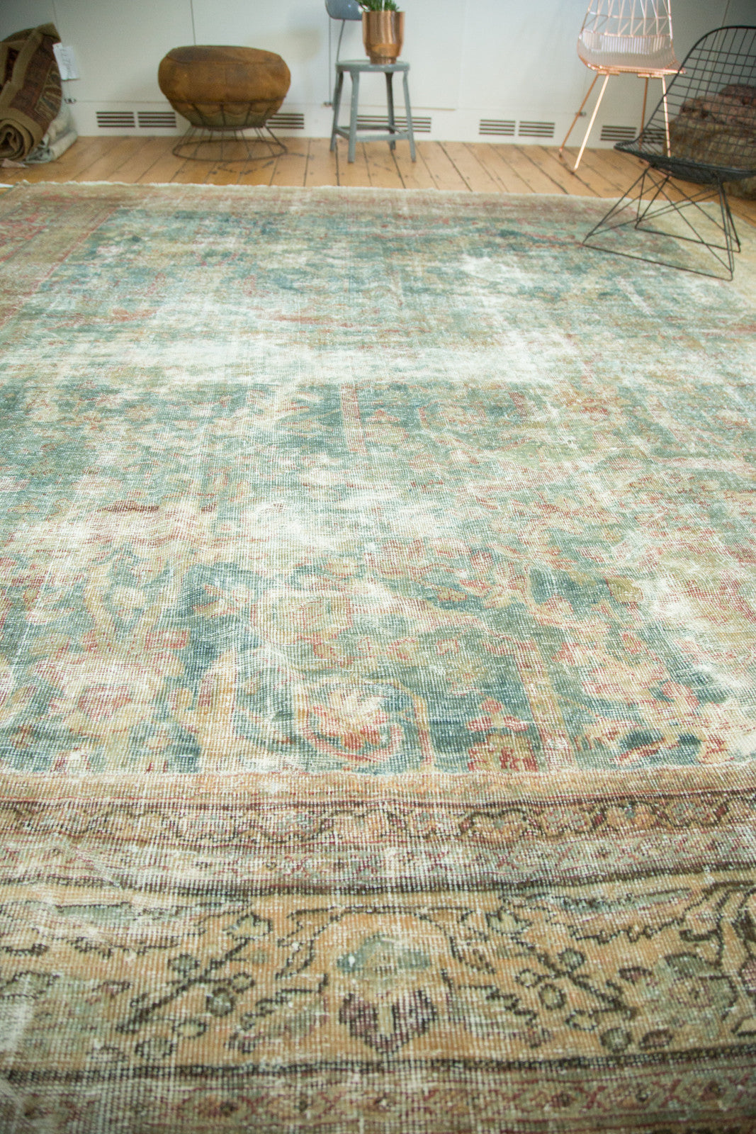 10x11 Antique Mahal Square Carpet