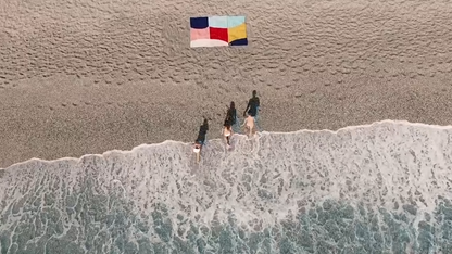 Premium Connectable Beach Towel - Organic Cotton - Berry